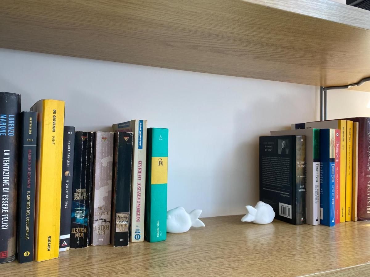 Le Casette Di Piazza Borsa Neapol Zewnętrze zdjęcie